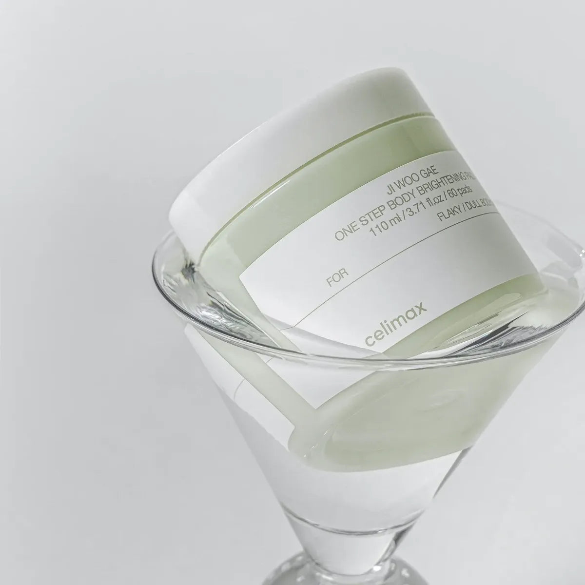 Celimax- Čistilne blazinice za odstranjevanje ličil in nečistoč 60 kos.